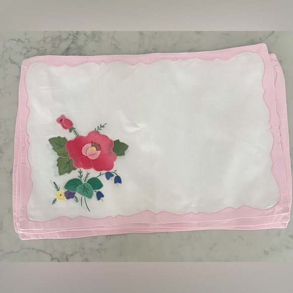 Woodward & Lothrop Handmade Floral Applique Flowers Placemats Vintage Set of 4 - Picture 1 of 6